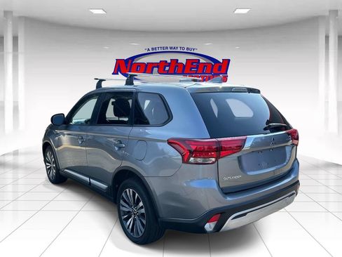 Used 2020 Mitsubishi Outlander ES AWD/4WD image 5