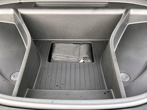 New 2025 Volvo EX90 Plus w/ Protection Package Premier image 13