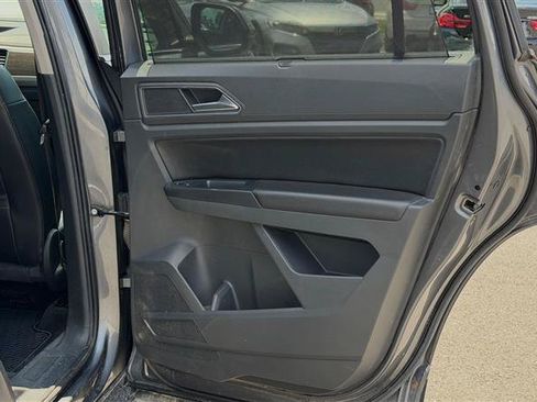 Used 2018 Volkswagen Atlas SEL AWD/4WD image 39