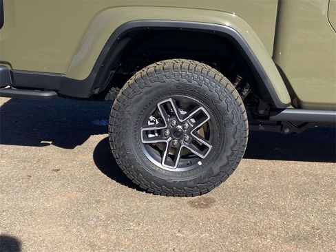 New 2026 Jeep Gladiator Mojave image 8