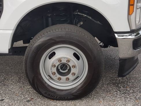 Used 2024 Ford F350 XL image 11