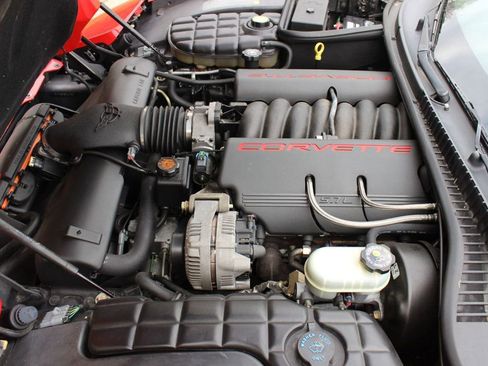 Used 1998 Chevrolet Corvette Convertible w/ Performance Handling Pkg image 27