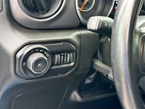 Used 2022 Jeep Wrangler Unlimited Sport AWD/4WD image 11
