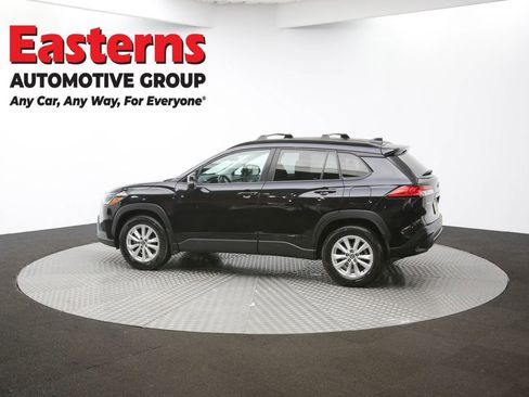 Used 2022 Toyota Corolla Cross LE image 58