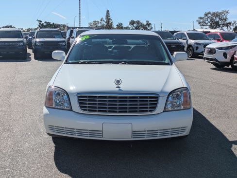 Used 2000 Cadillac De Ville w/ Comfort/Convenience Pkg image 8