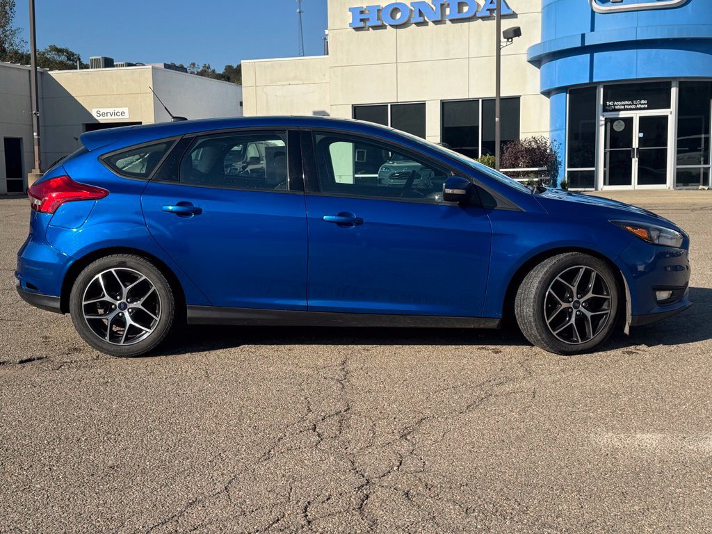 Used 2018 Ford Focus SEL FWD image 3