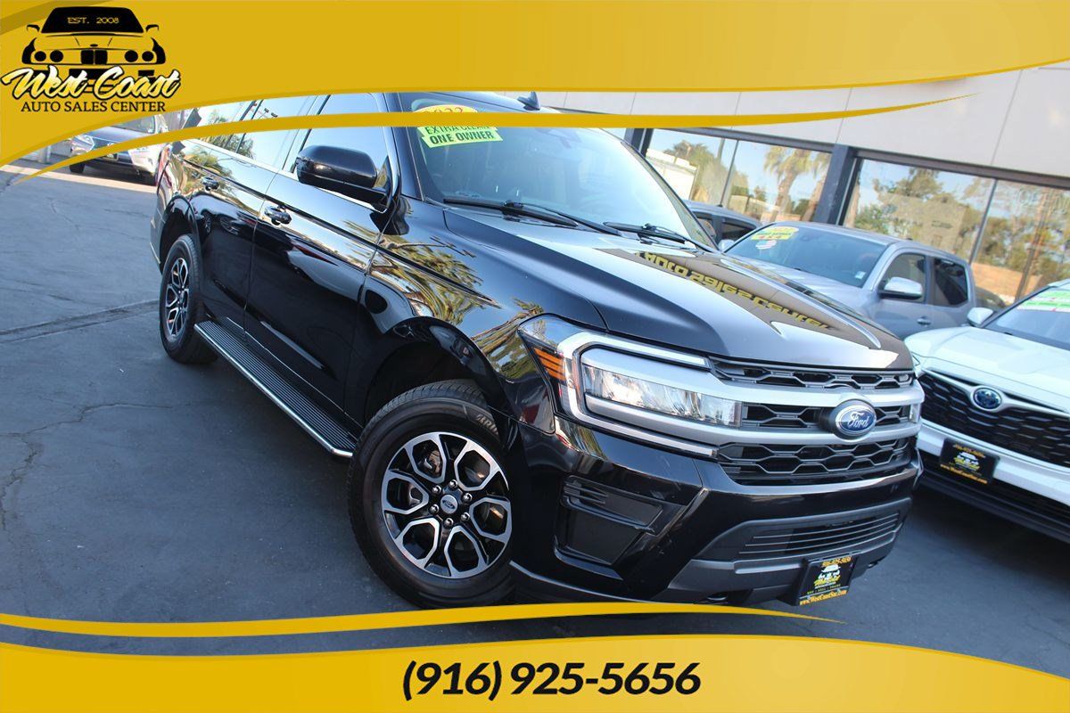 Used 2022 Ford Expedition XLT AWD/4WD image 1