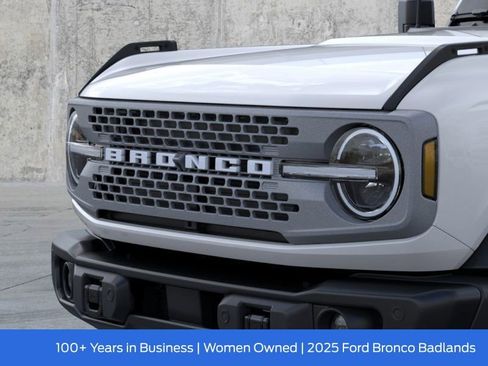 New 2025 Ford Bronco Badlands image 21