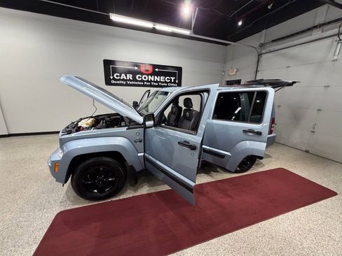 Used 2012 Jeep Liberty Arctic AWD/4WD image 42