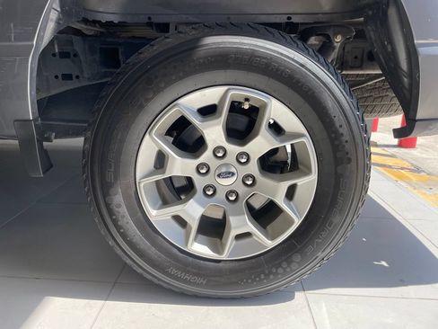 Used 2023 Ford F150 4x4 SuperCrew image 17