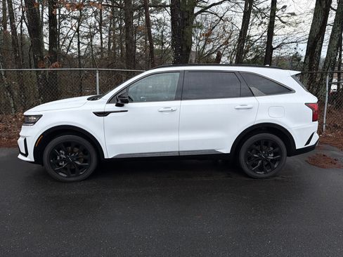 Used 2023 Kia Sorento SX image 4