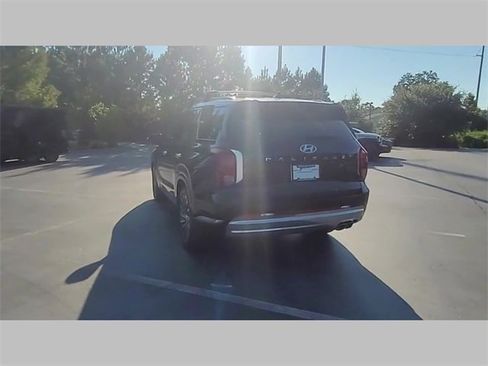 Used 2023 Hyundai Palisade Calligraphy image 33