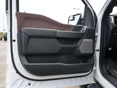 Used 2022 Ford F150 Lariat w/ Equipment Group 502A High AWD/4WD image 17