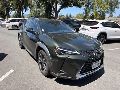 Used 2020 Lexus UX 200 w/ Premium Package FWD image 2
