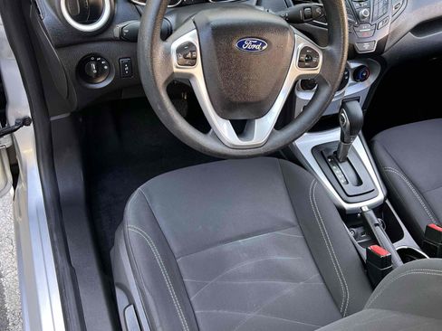 Used 2019 Ford Fiesta SE image 25