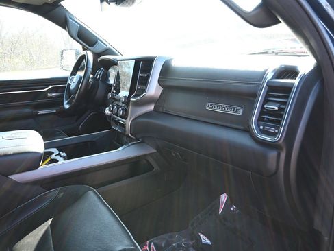 Used 2024 RAM 1500 Laramie image 25