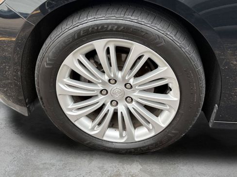 Used 2018 Buick LaCrosse Premium w/ Sun and Shade Package FWD image 4