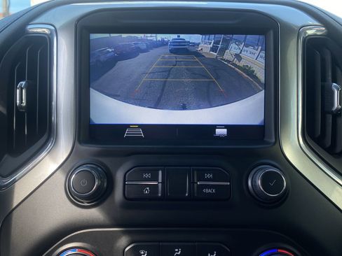 Used 2022 Chevrolet Silverado 1500 LT image 53