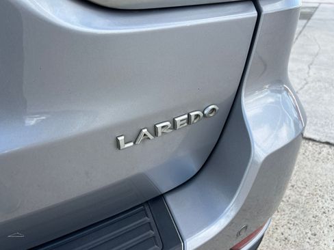 Used 2021 Jeep Grand Cherokee Laredo RWD image 19