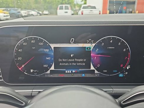 Used 2024 Mercedes-Benz GLE 350 4MATIC w/ Driver Assistance Package image 12