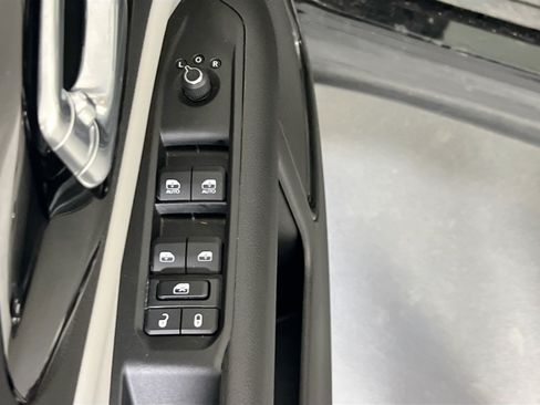 Used 2022 Jeep Compass Limited AWD/4WD image 17