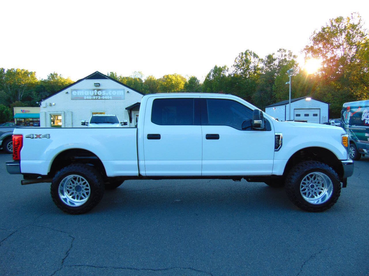 Used 2017 Ford F250 XLT AWD/4WD image 34