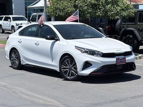 Used 2023 Kia Forte GT-Line w/ GT-Line Technology Package FWD image 2