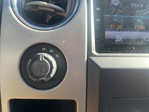 Used 2012 Ford F150 XLT w/ XLT Chrome Pkg image 19