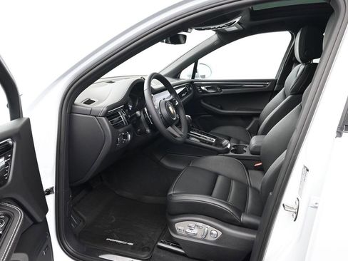 Used 2026 Porsche Macan S image 4