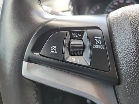 Used 2019 Chevrolet Trax LT w/ Driver Confidence Package FWD image 23