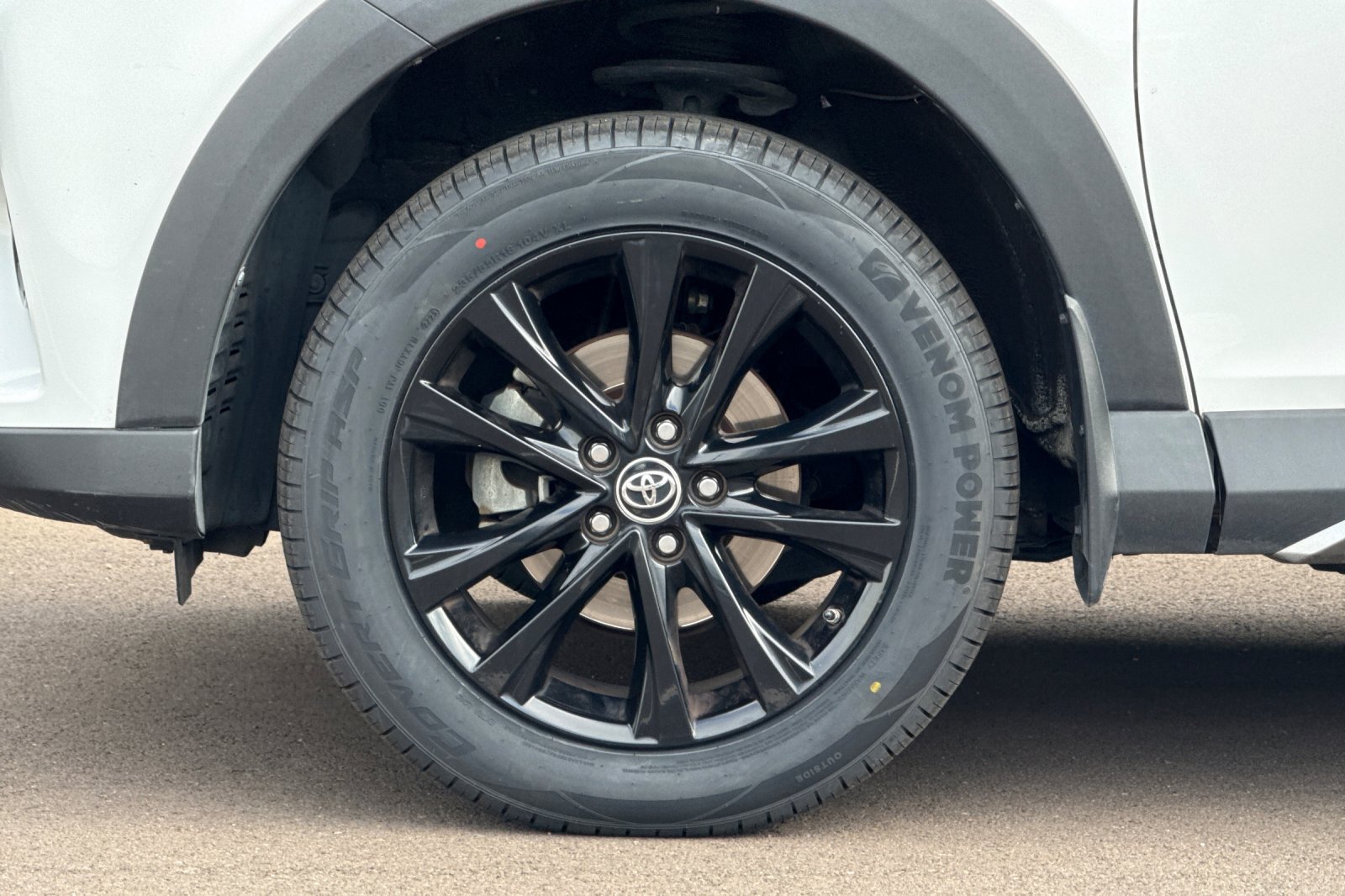 Used 2018 Toyota RAV4 Adventure FWD image 26