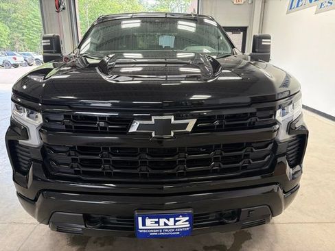 Used 2024 Chevrolet Silverado 1500 RST AWD/4WD image 3