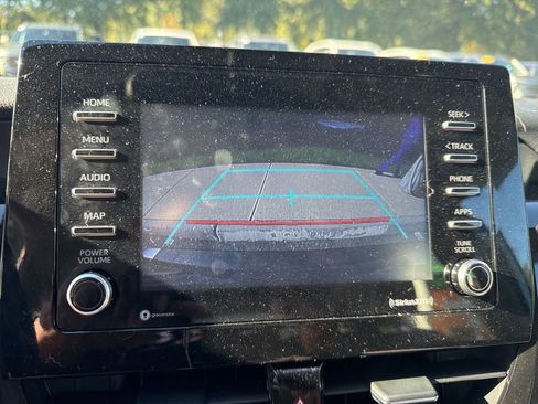 Used 2024 Toyota Camry SE image 6