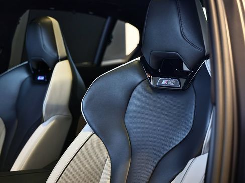 New 2027 BMW M5 w/ Executive Package AWD/4WD image 21