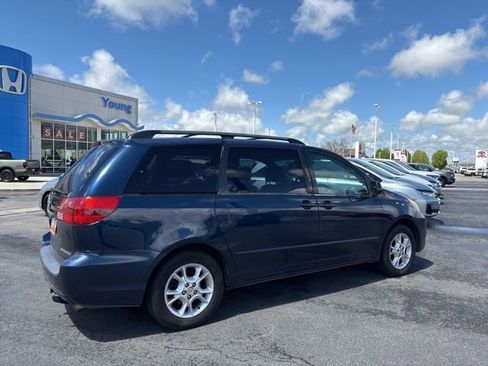 Used 2004 Toyota Sienna XLE FWD image 3