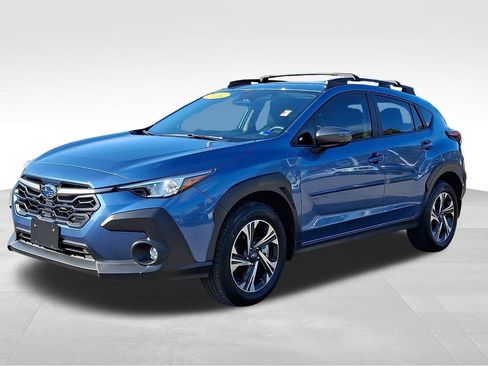 Used 2024 Subaru Crosstrek 2.0i Premium image 3