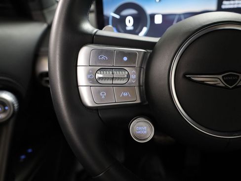 Used 2023 Genesis GV60 Performance image 29