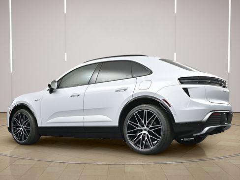 Certified 2025 Porsche Macan Turbo Electric AWD/4WD image 29