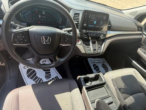 Used 2018 Honda Odyssey EX image 14