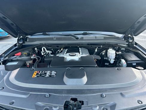 Used 2020 Cadillac Escalade Luxury image 9