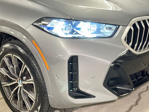 Used 2024 BMW X6 xDrive40i image 11