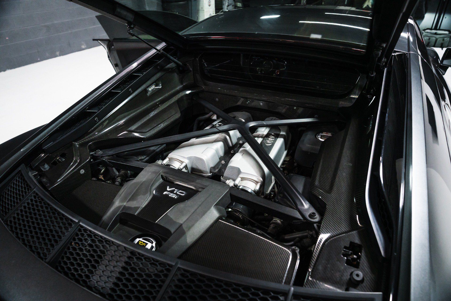 Used 2018 Audi R8 V10 plus AWD/4WD image 29