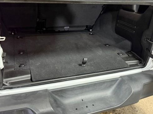 Used 2024 Jeep Wrangler Sport S image 10