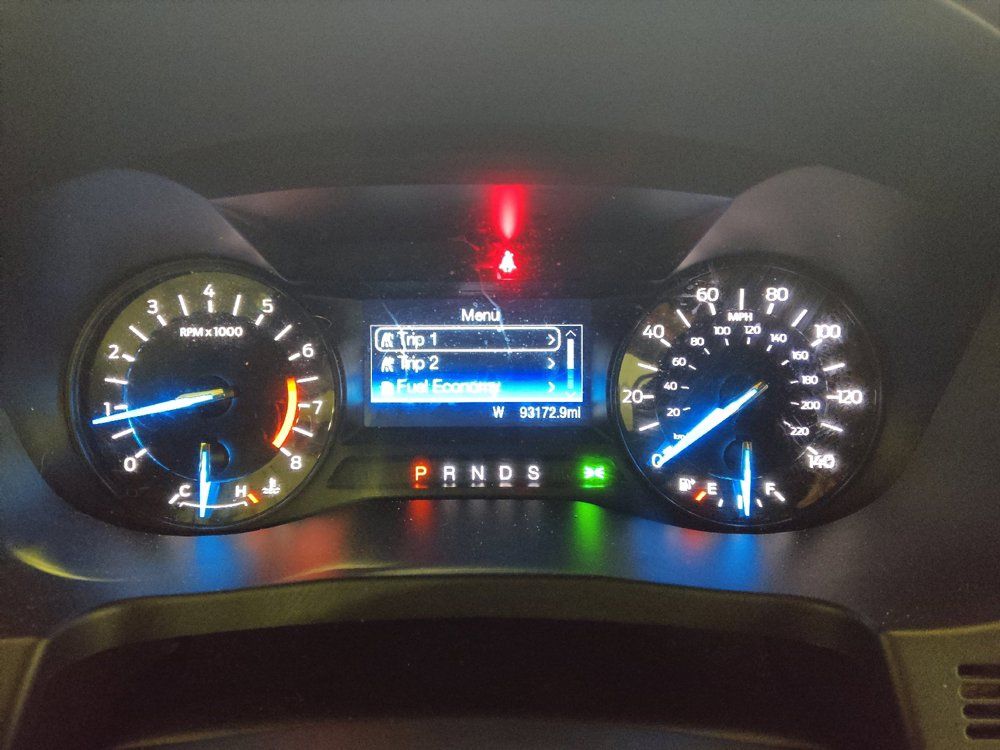 Used 2018 Ford Explorer XLT FWD image 23