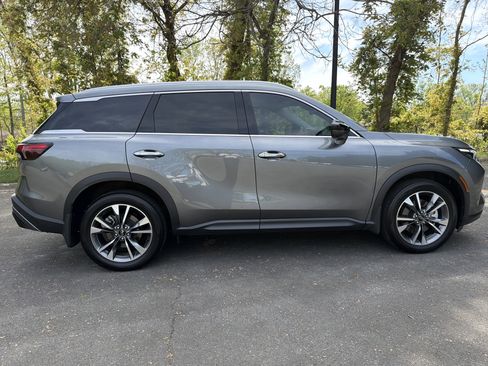 Certified 2025 INFINITI QX60 Luxe w/ Vision Package image 5