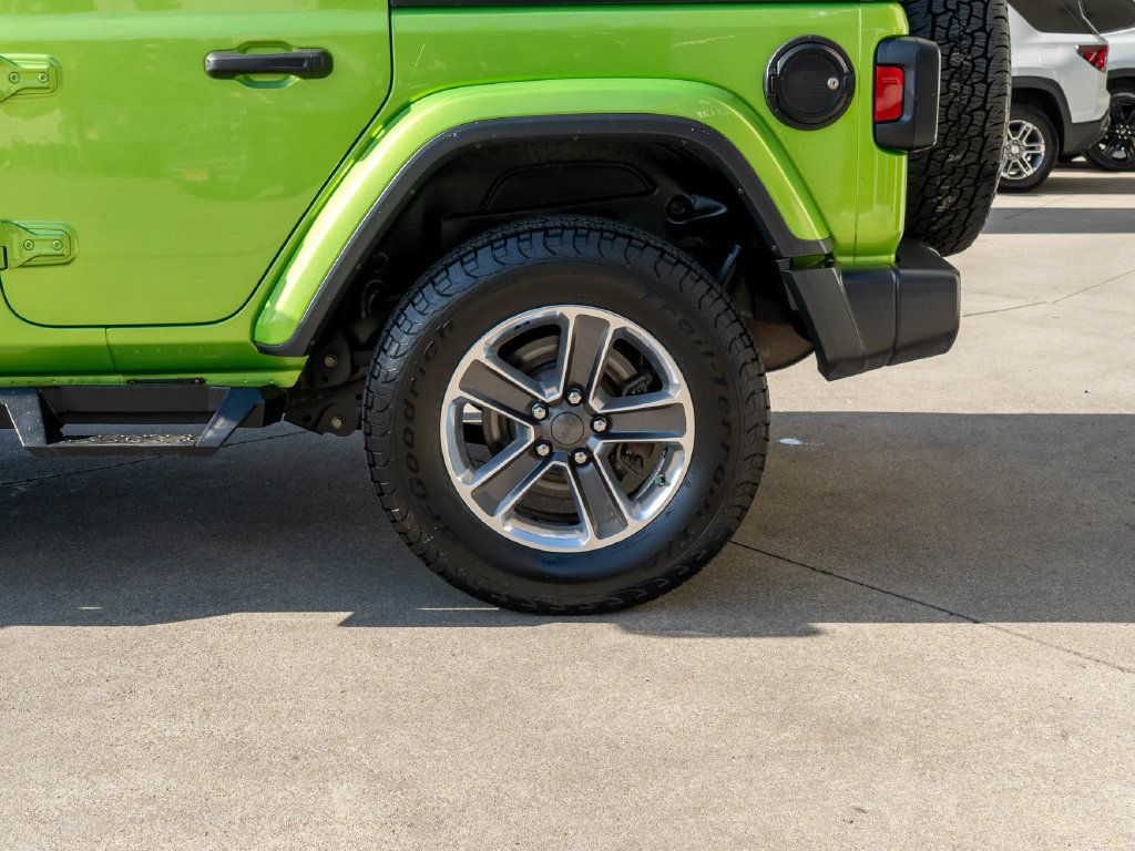 Used 2018 Jeep Wrangler Unlimited Sahara AWD/4WD image 32