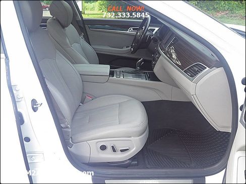 Used 2015 Hyundai Genesis 3.8 w/ Option Group 02 image 16