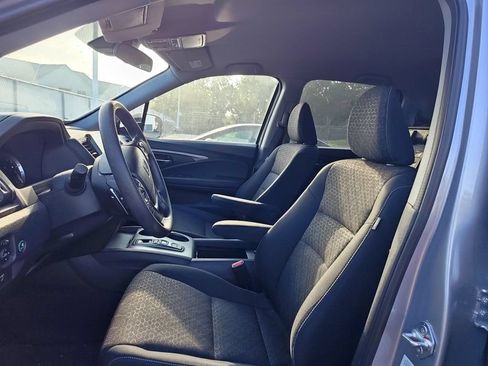Used 2023 Honda Ridgeline Sport image 8