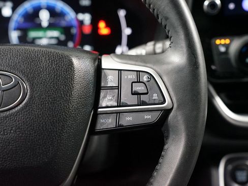 Certified 2024 Toyota Grand Highlander XLE image 13