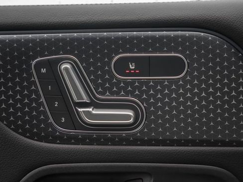 New 2026 Mercedes-Benz GLB 250 4MATIC image 37